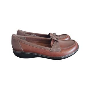Clarks Ashland Bubble Brown‎ Flat Leather Loafers Size 5.5D EUC